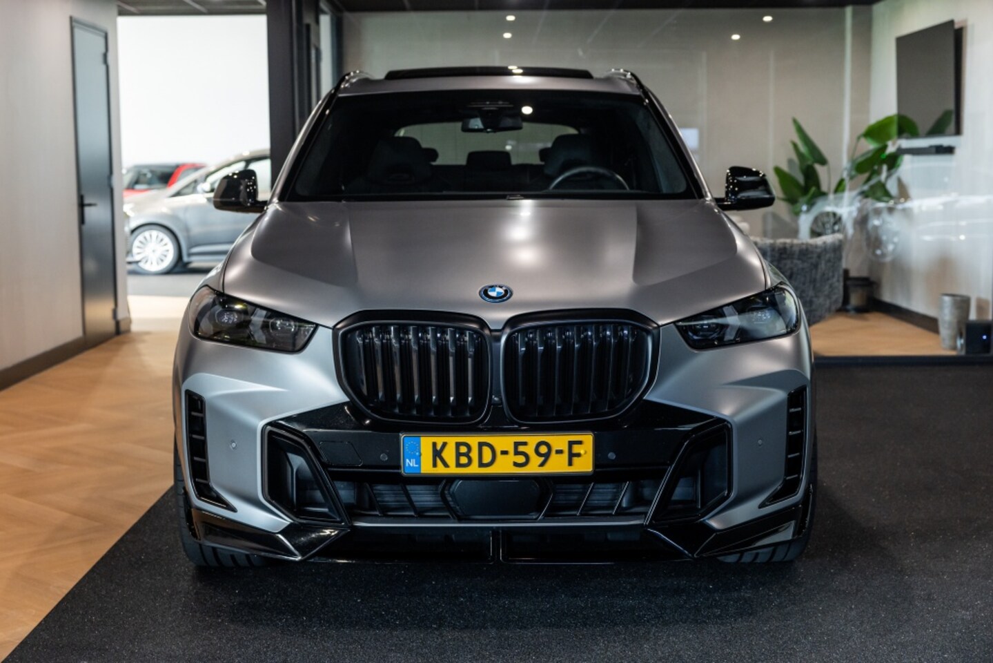 BMW X5 - xDrive50e | Pano | B&W Audio | Massage | - AutoWereld.nl