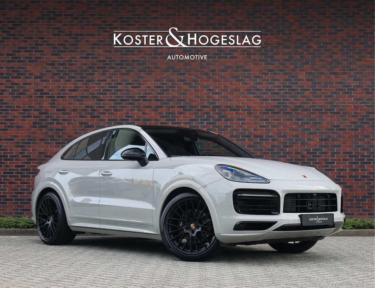 Porsche Cayenne Coupé - 3.0 E-Hybrid | Pano - Sport Chrono - BOSE - AutoWereld.nl