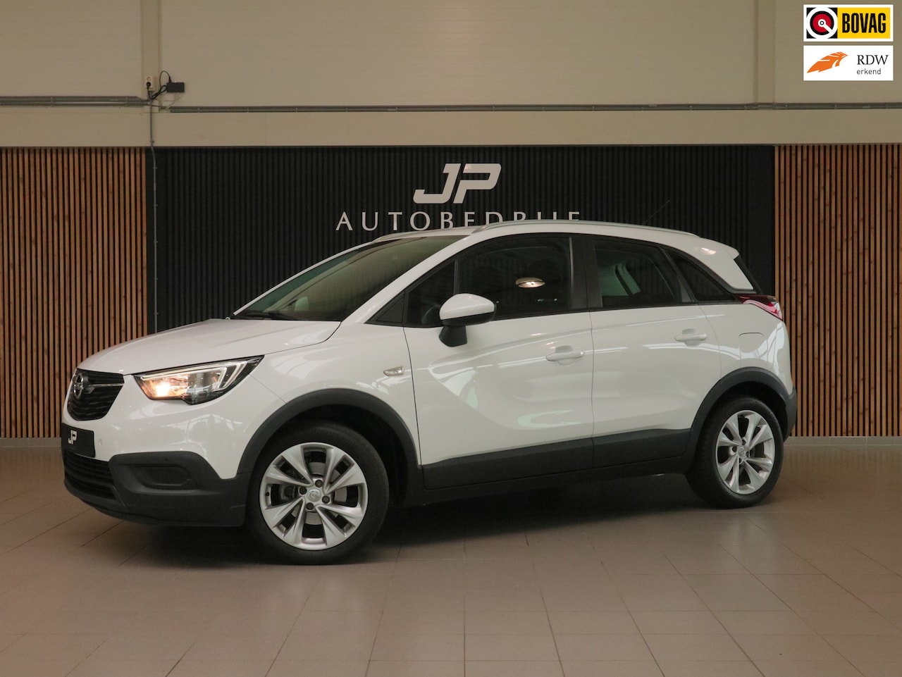 Opel Crossland X - 1.2 Turbo Innovation AUTOMAAT|APPLECARPLAY|STOEL EN STUURVERWARMING|CRUISE|NAVI - AutoWereld.nl