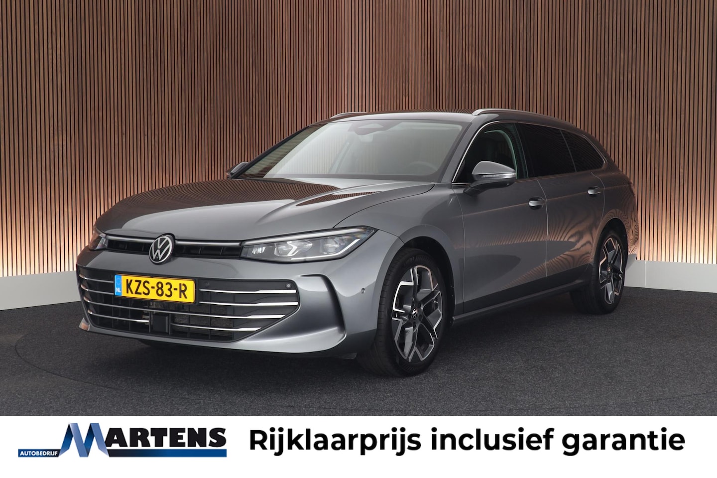 Volkswagen Passat Variant - 1.5 eTSI 150pk DSG Elegance Business Trekhaak Leder Harman/Kardon 360Camera IQ.Light Memor - AutoWereld.nl
