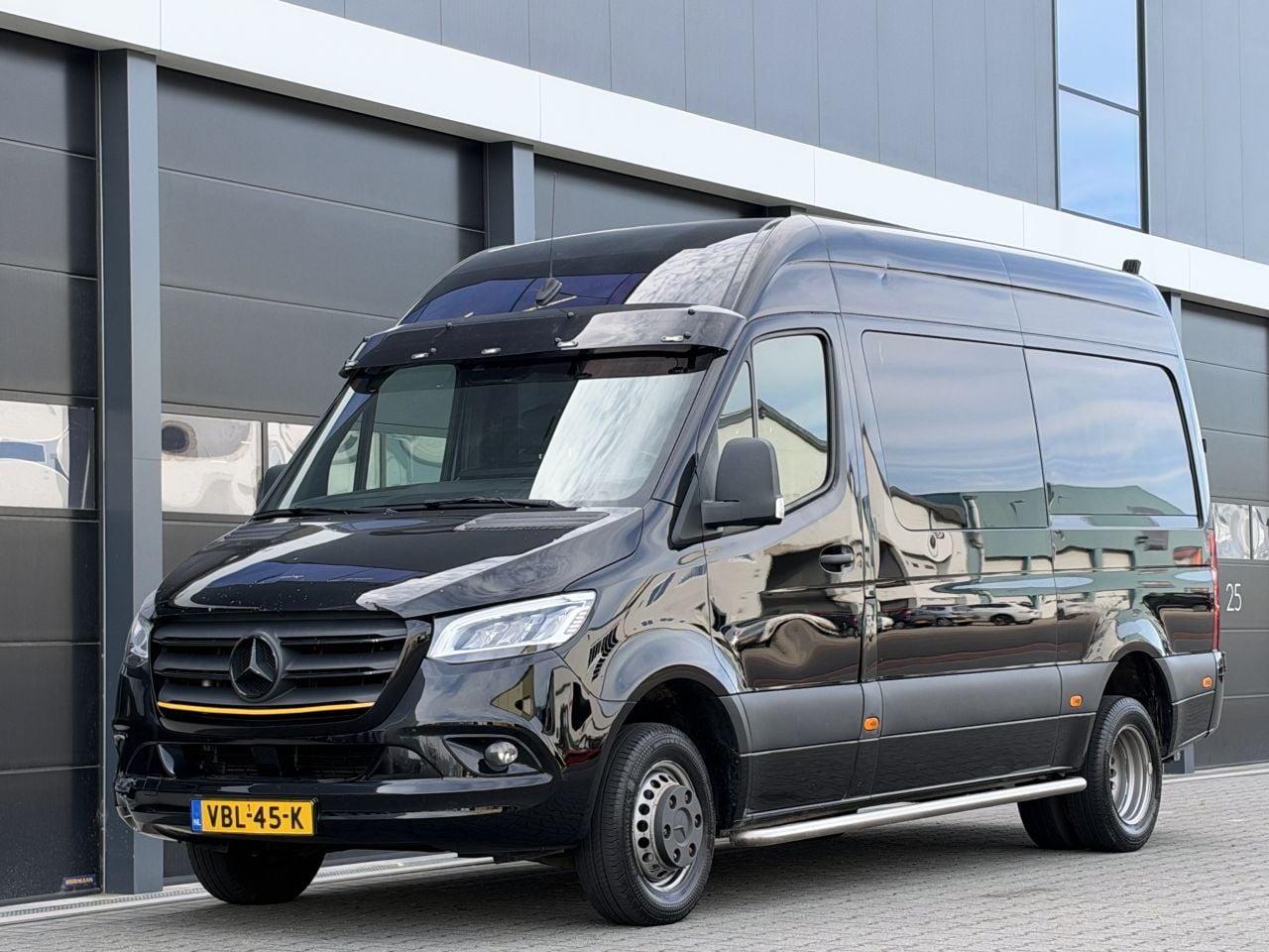 Mercedes-Benz Sprinter - 3.0 CDI 319 V6 Leer DC-5PERS - AutoWereld.nl