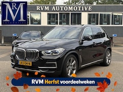 BMW X5 - xDrive45e High Executive VAN: € 61.900- VOOR: € 59.877, - UW HERFSTVOORDEEL: € 2.023, -| L