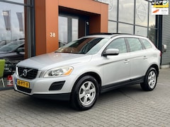 Volvo XC60 - 2.0T Momentum automaat|Panodak|PDC|navi|Cruise
