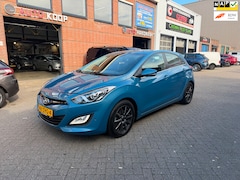 Hyundai i30 - 1.6 GDI Business Edition Clima Cruise Navi NAP