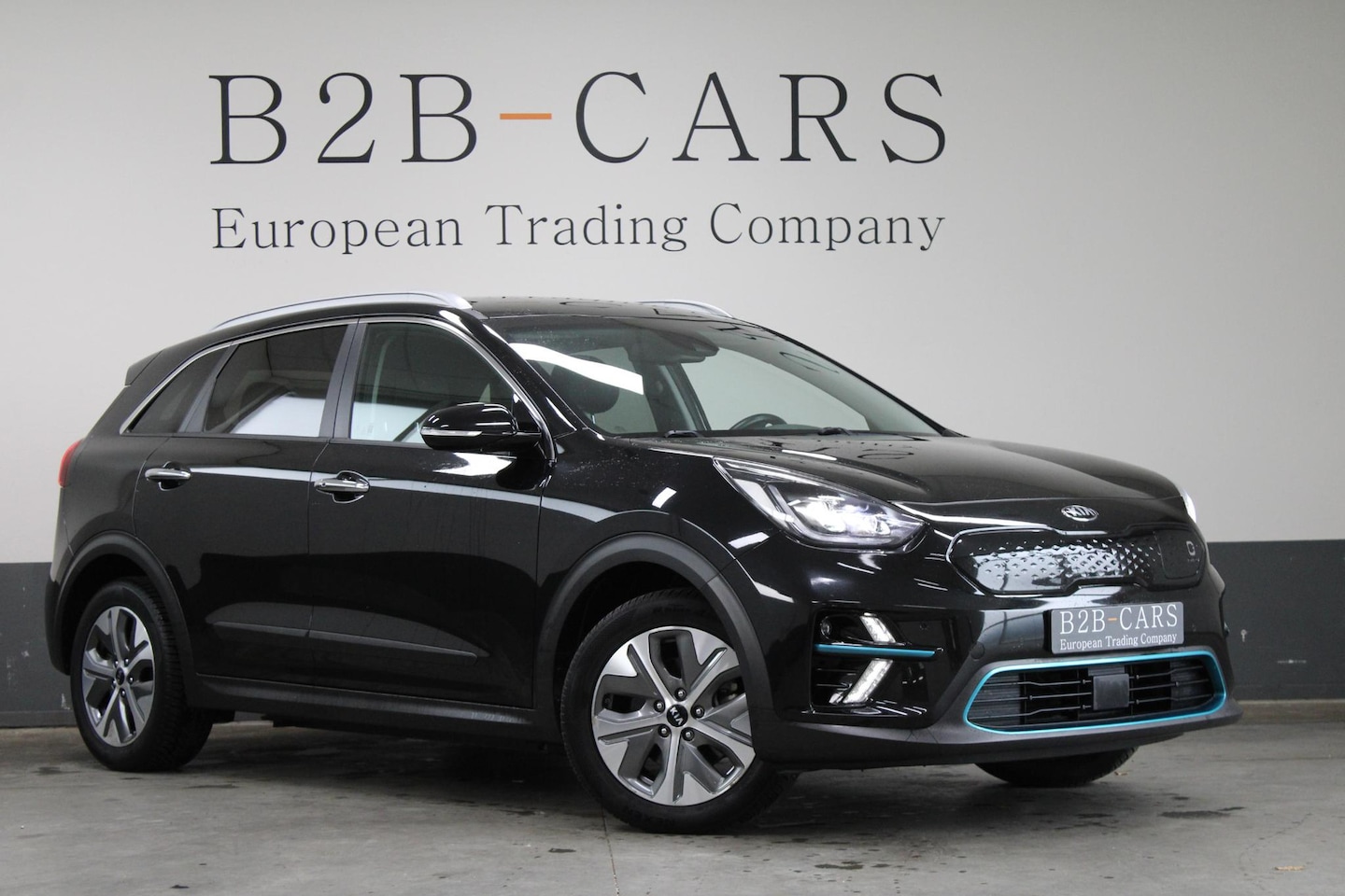 Kia e-Niro - DynamicLine 64 kWh | SOH 100% | Warmtepomp | LED | Leder - AutoWereld.nl