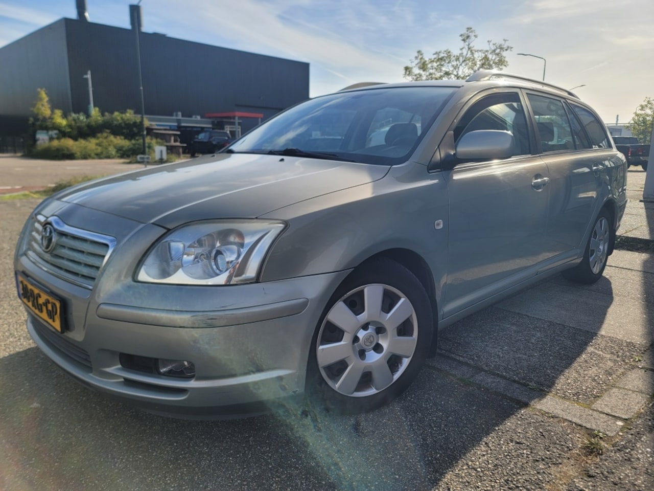 Toyota Avensis Wagon - 2.0 VVTi Linea Luna 2.0 VVTi Linea Luna - AutoWereld.nl