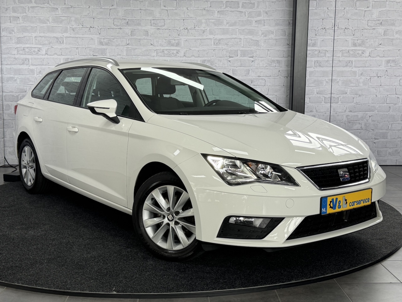 SEAT Leon ST - 1.4 TSI X-PERIENCE Stoelverwarming CruiseControl Navigatie - AutoWereld.nl