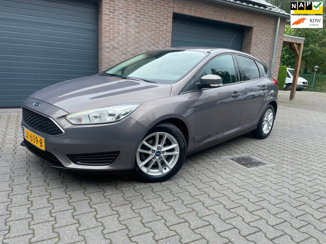 Ford Focus - 1.0 Trend AIRCO CAMERA PDC 2016 - AutoWereld.nl