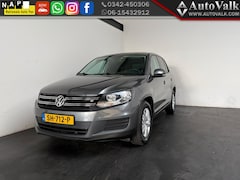 Volkswagen Tiguan - 1.4 TSI Sport&Style. Navi. Stoelverwarming