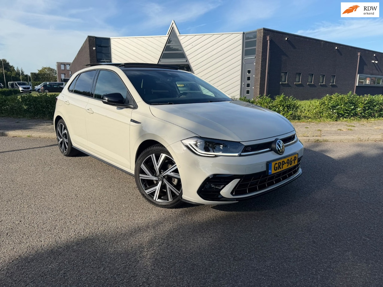Volkswagen Polo - 1.0 TSI R-Line Business+ 1.0 TSI R-Line Business - AutoWereld.nl