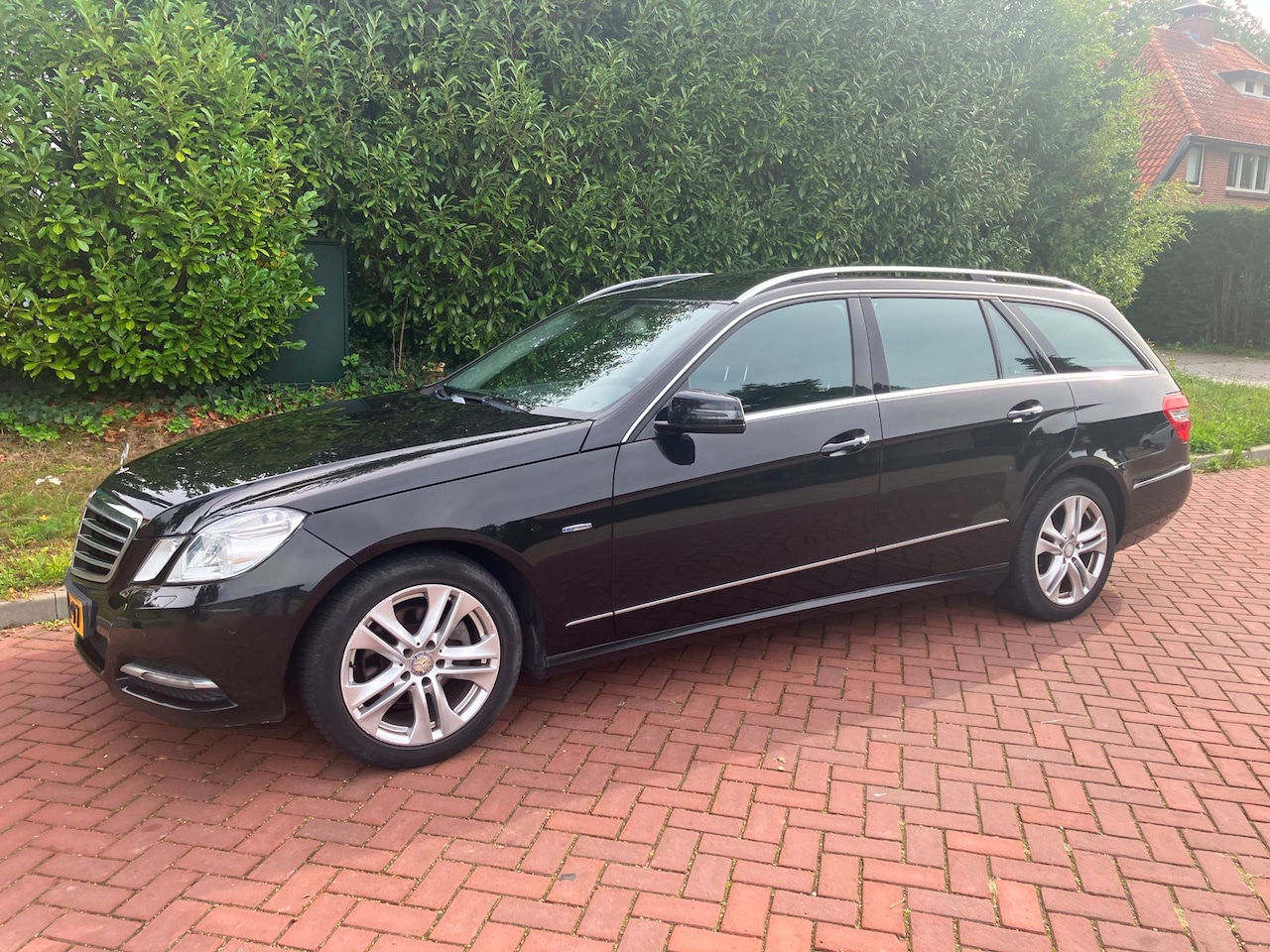 Mercedes-Benz E-klasse Estate - 200 CGI Business Class Avantgarde rijd goed schuifdak - AutoWereld.nl