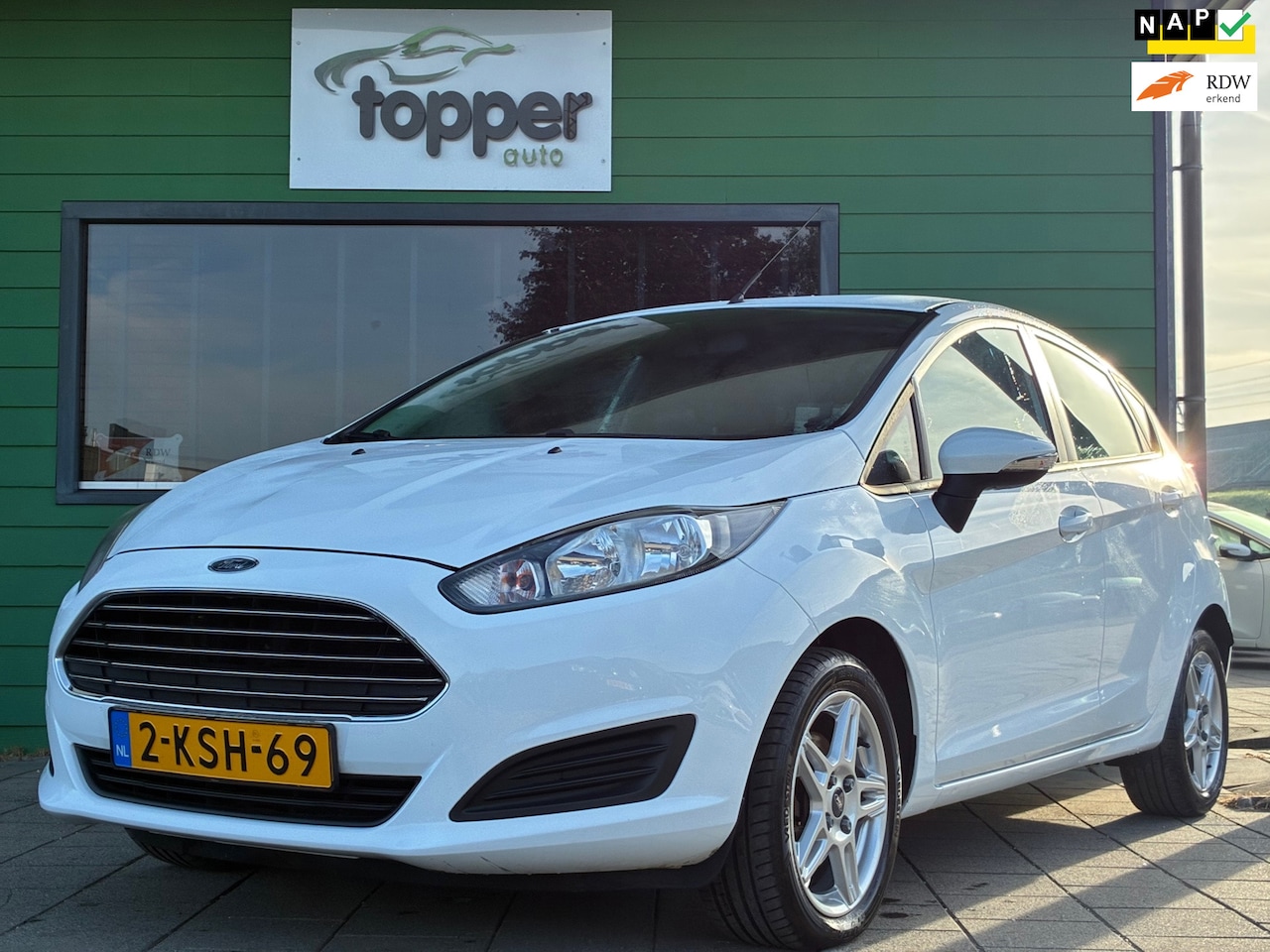 Ford Fiesta - 1.0 Style|Navigatie|D-riem v.v.|Airco|Elektr.ramen|LM-Velgen|Nieuwe APK|NAP| - AutoWereld.nl