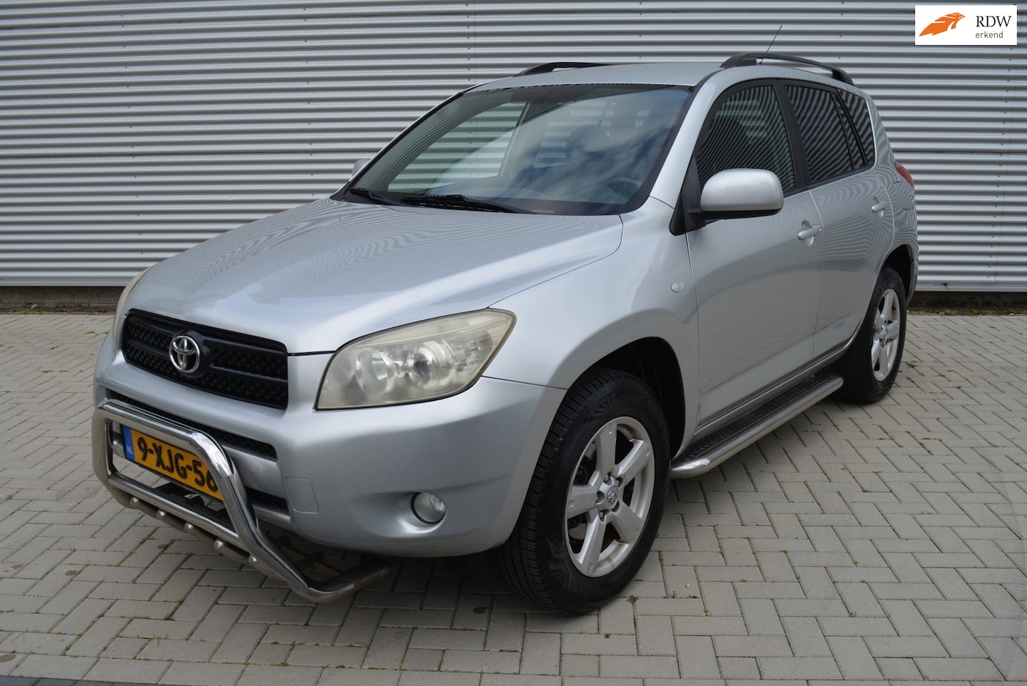 Toyota RAV4 - 2.0 VVTi Linea Sol 4WD AUTOMAAT | Navi-Camera-Cruise-Trekhaak. - AutoWereld.nl