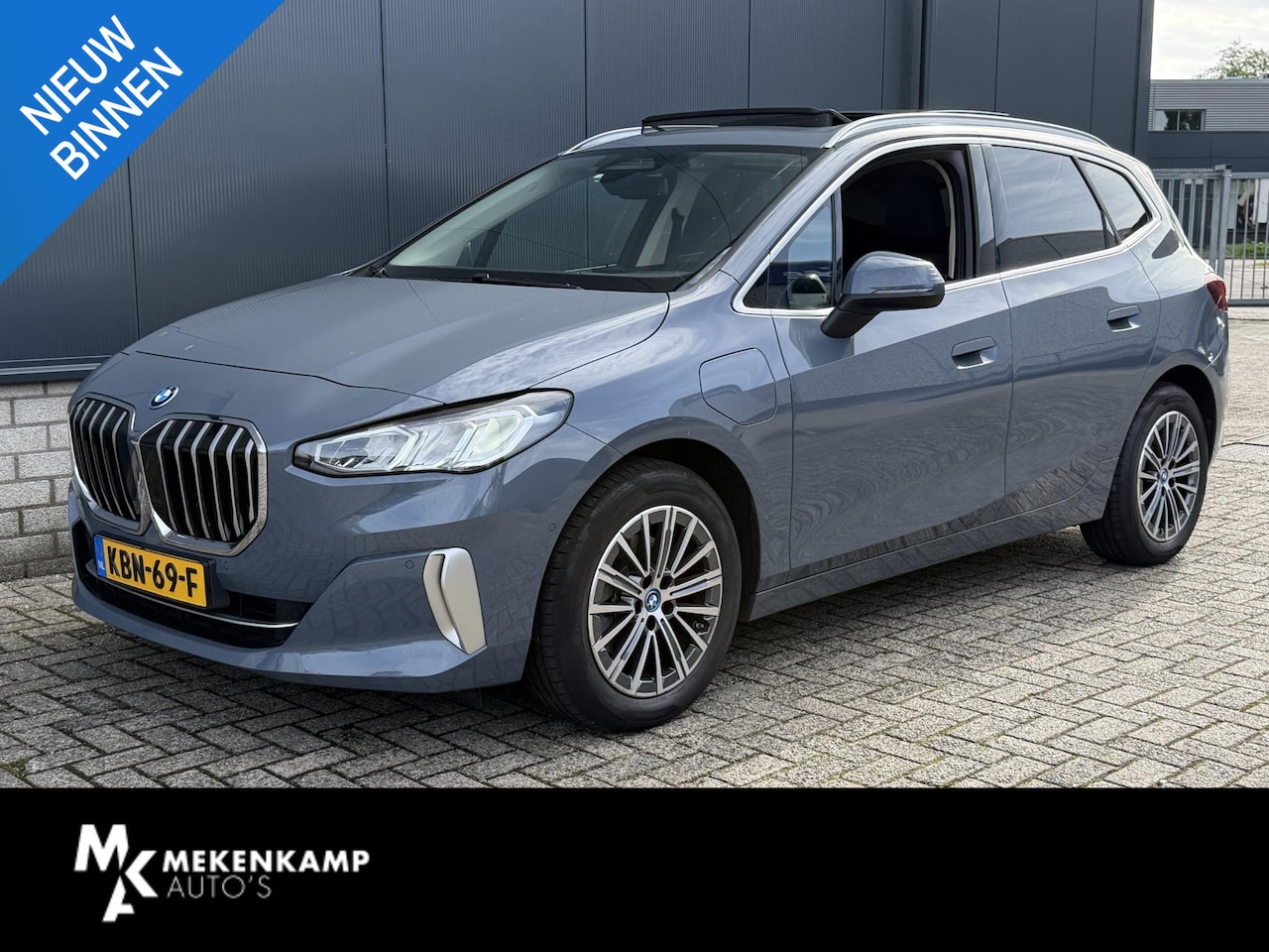 BMW 2-serie Active Tourer - 225e xDrive Luxury Line 17"/Leder + memory/Panoramadak/Stoelmassage/Harman Kardon/Camera/H - AutoWereld.nl