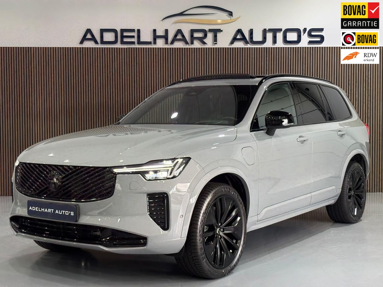 Volvo XC90 - 2.0 T8 Plug-in hybrid AWD Ultra Black Edition 455 PK / Panorama dak / Exclusive lederen in - AutoWereld.nl