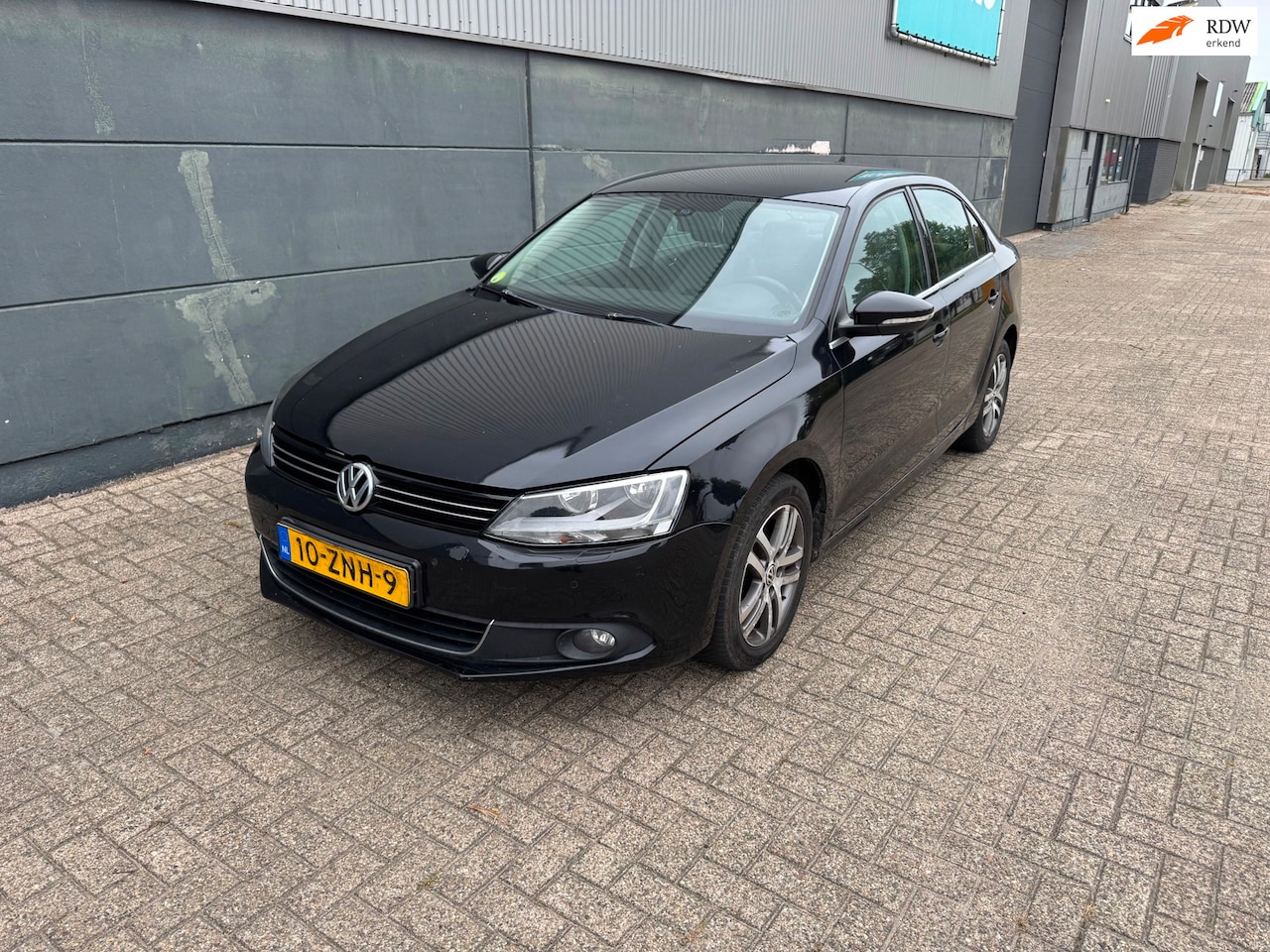 Volkswagen Jetta - 1.6 TDI High Executive Line BlueMotion 1.6 TDI High Executive Line BlueMotion - AutoWereld.nl