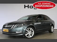 Skoda Octavia - 1.0 TSI Greentech Style Business Automaat Navigatie Carplay Stoelverwarming Inruil Mogelij