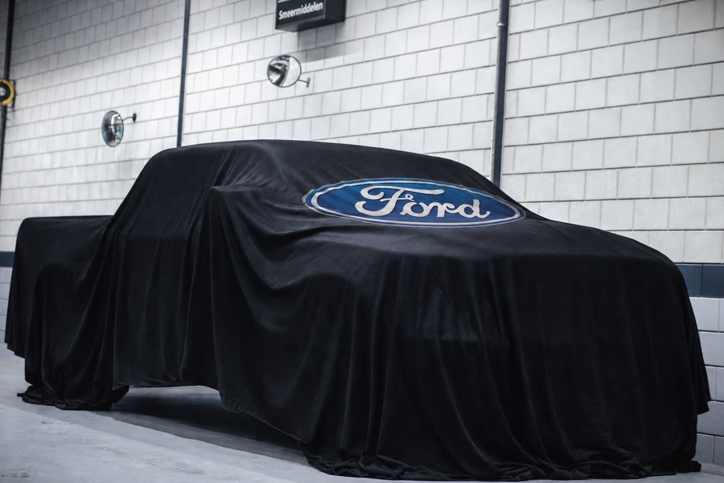 Ford F150 - USA 5.0 V8 SuperCrew Lariat | Carbonized Grey - AutoWereld.nl
