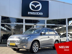 Mitsubishi Outlander - 2.0 PHEV Instyle NL-Auto, Keurig onderh., 4WD, Hybride, Leer, Navigatie, Schuif kantel dak