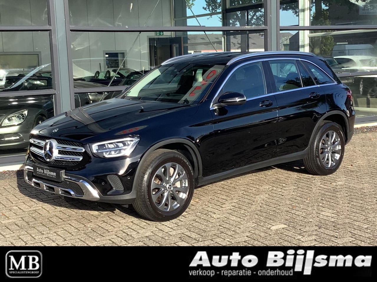 Mercedes-Benz GLC-klasse - 300e 4MATIC Business Solution achteruitrijcamera, navi, trekhaak - AutoWereld.nl