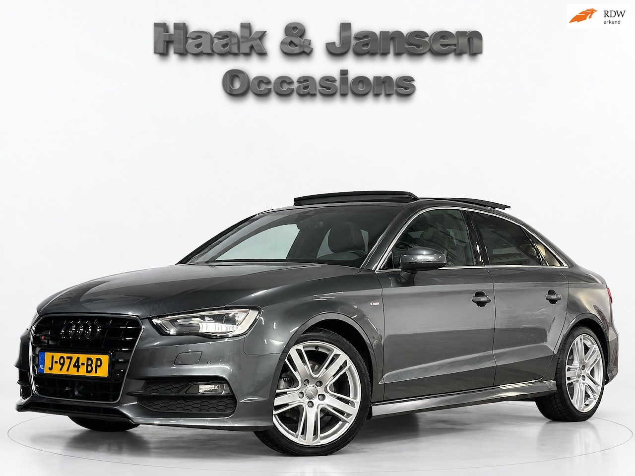 Audi A3 Limousine - 1.4 TFSI Ambiente Pro Line - Pano - ACC - AutoWereld.nl