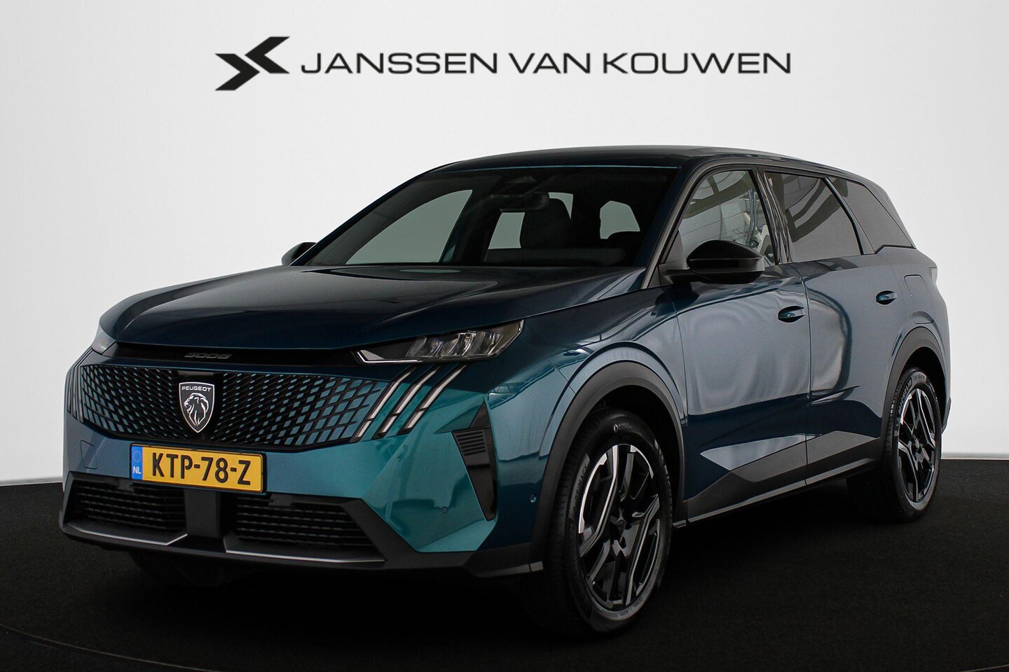 Peugeot 5008 - 1.6 Plug-in Hybrid 195 Allure 7p Stoelverwarming 360-Camera 19" - AutoWereld.nl