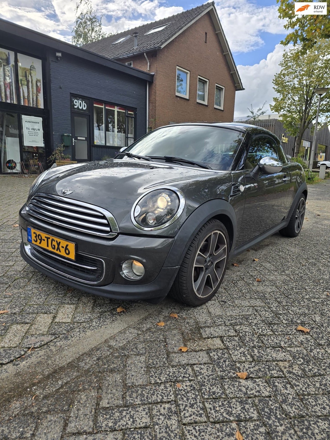 MINI Coupé - 1.6 Cooper Pepper Let op leest Text A.u.b auto heeft zeer lichte voor schade en wiel lager - AutoWereld.nl