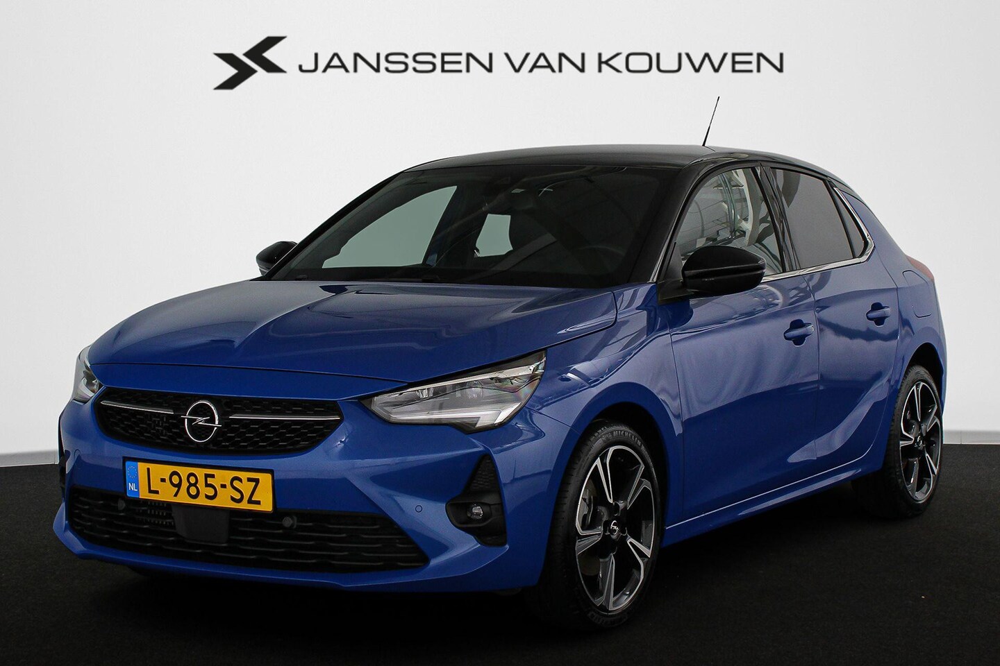 Opel Corsa - 1.2 Ultimate 100PK Stoelverwarming Massage Keyless LED Koplampen - AutoWereld.nl
