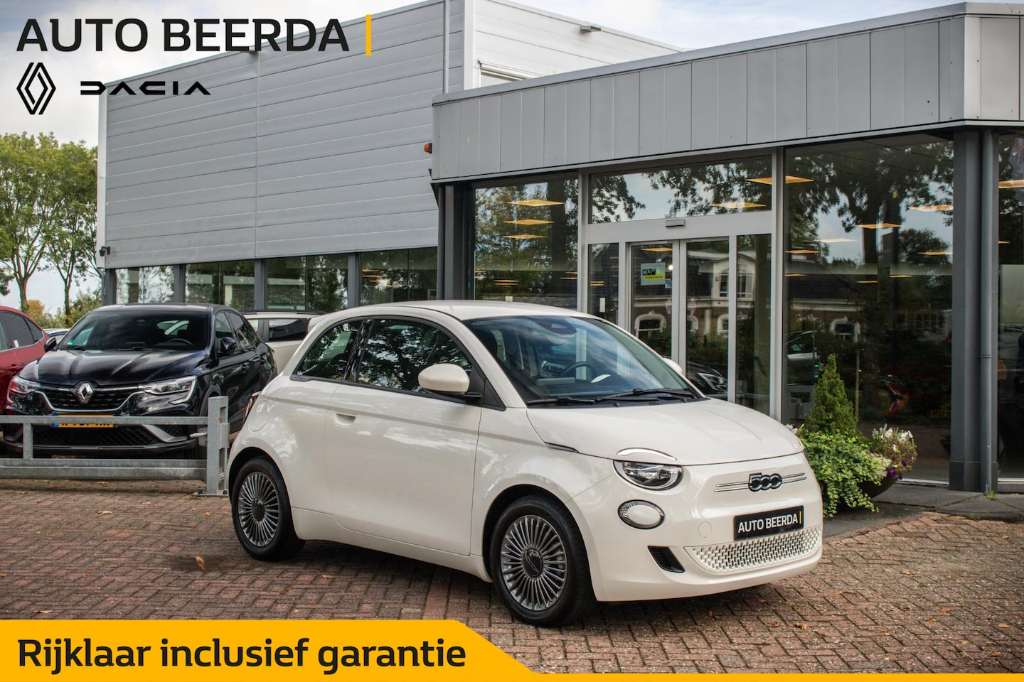 Fiat 500e - Automaat 42 kWh | Rijklaar | 16 Inch Lichtmetalen Velgen | Climate Control | Cruise Contro - AutoWereld.nl
