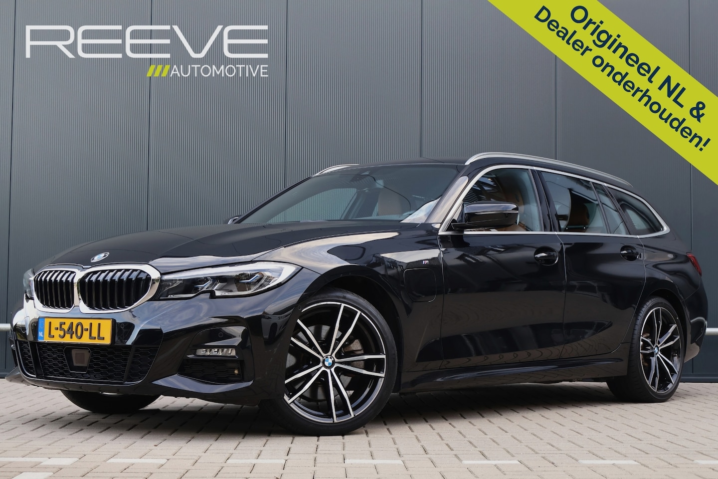 BMW 3-serie Touring - 320e M-Sport Business Edition Plus | Trekhaak | Laser Light | Leer | Camera | Stoelverwar - AutoWereld.nl