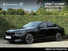 BMW i5 - M60 xDrive | 1.220 KM | M-Sport Pro | Bowers & Wilkins | Stoelventilatie | Panorama | 21''