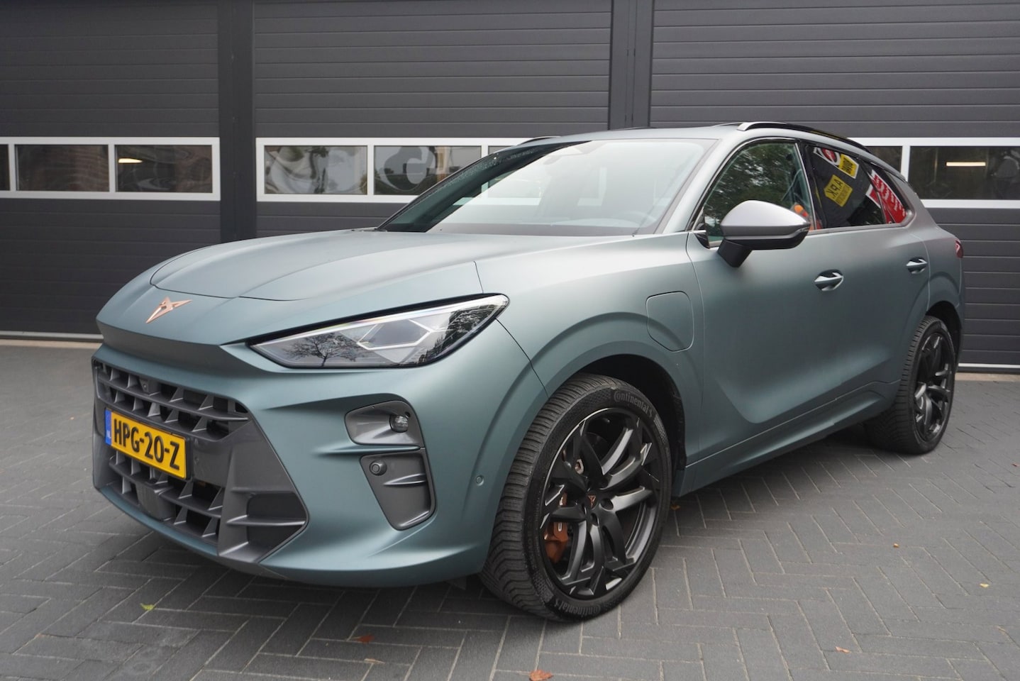CUPRA Terramar - 1.5 TSI e-Hybrid VZ America s CUP Camera/Pano.dak/Trekhaak/Sennheiser/Carplay/Climate Cont - AutoWereld.nl
