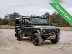Land Rover Defender 110 - 4.0L V8 Benzine – Unieke uitvoering