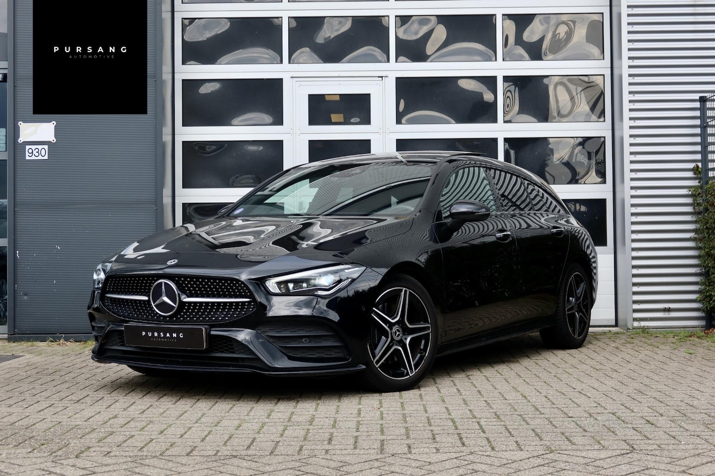 Mercedes-Benz CLA-klasse Shooting Brake - 200 | AMG | Pano | Sfeerverl. | Memory stoelen - AutoWereld.nl