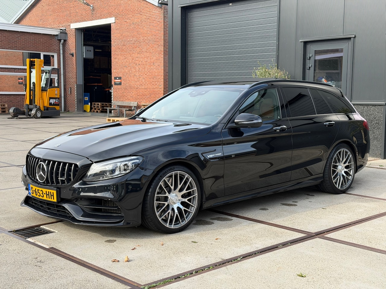 Mercedes-Benz C-klasse Estate - AMG 63 S Designo Pano Carbon - AutoWereld.nl
