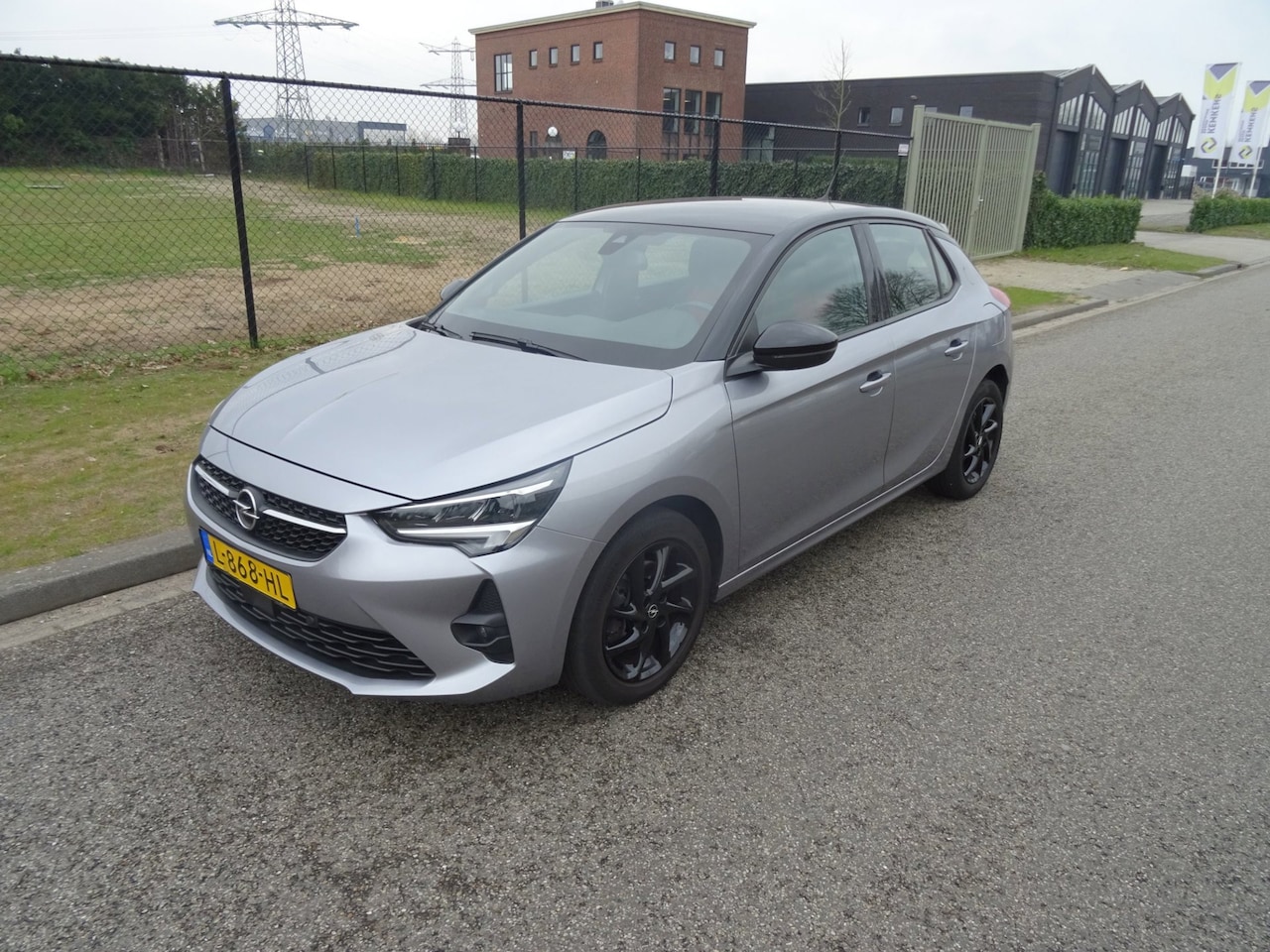 Opel Corsa - 1.2 GS Line luxery - AutoWereld.nl