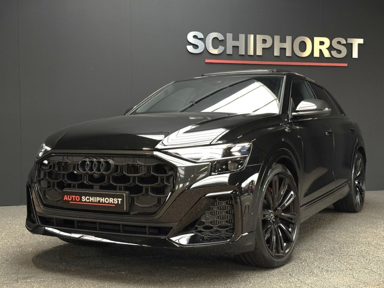 Audi Q8 - 55 Tfsi S-LINE Competiton 23 inch Rs zetels Carbon look soft close Trekhaak BenO 360 camer - AutoWereld.nl