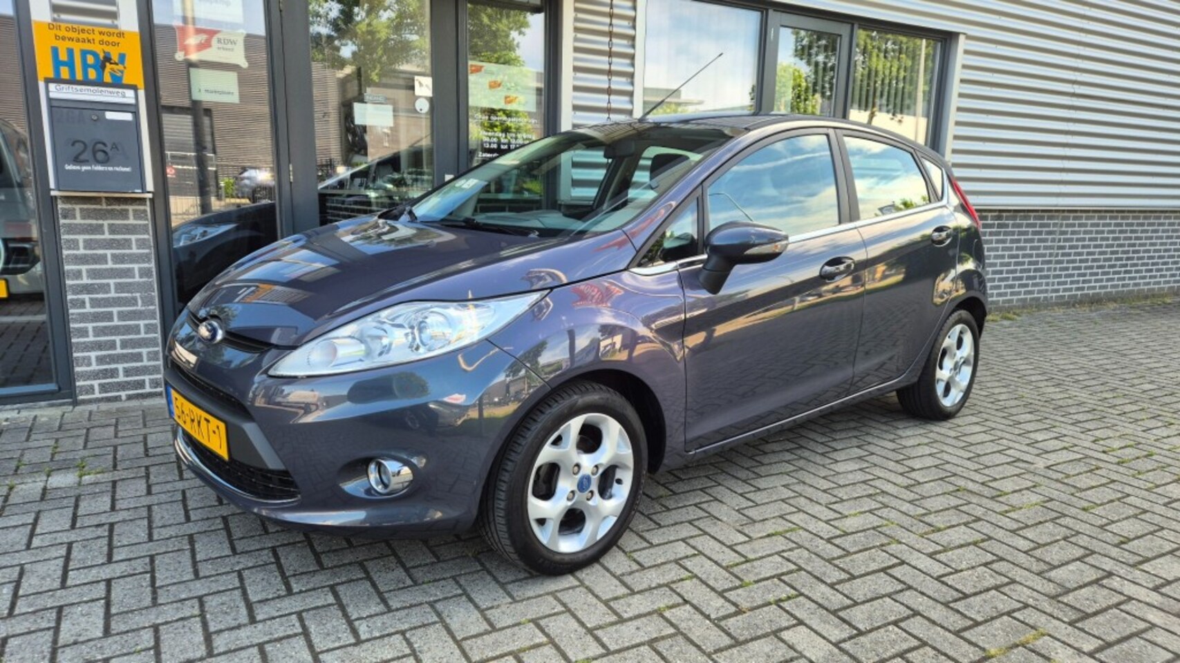 Ford Fiesta - 1.25 Titanium AIRCO PDC EL RAMEN CENTR VERG AFST NAP - AutoWereld.nl