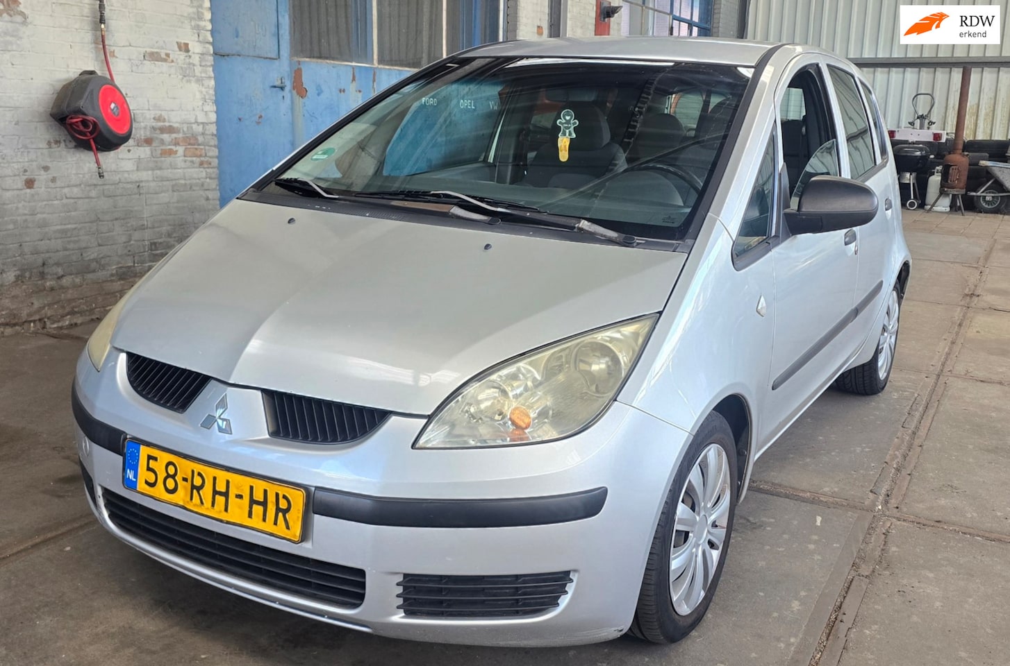 Mitsubishi Colt - 1.5 Invite*auto rijd goed!! door inruilen binnen zo mee!! - AutoWereld.nl