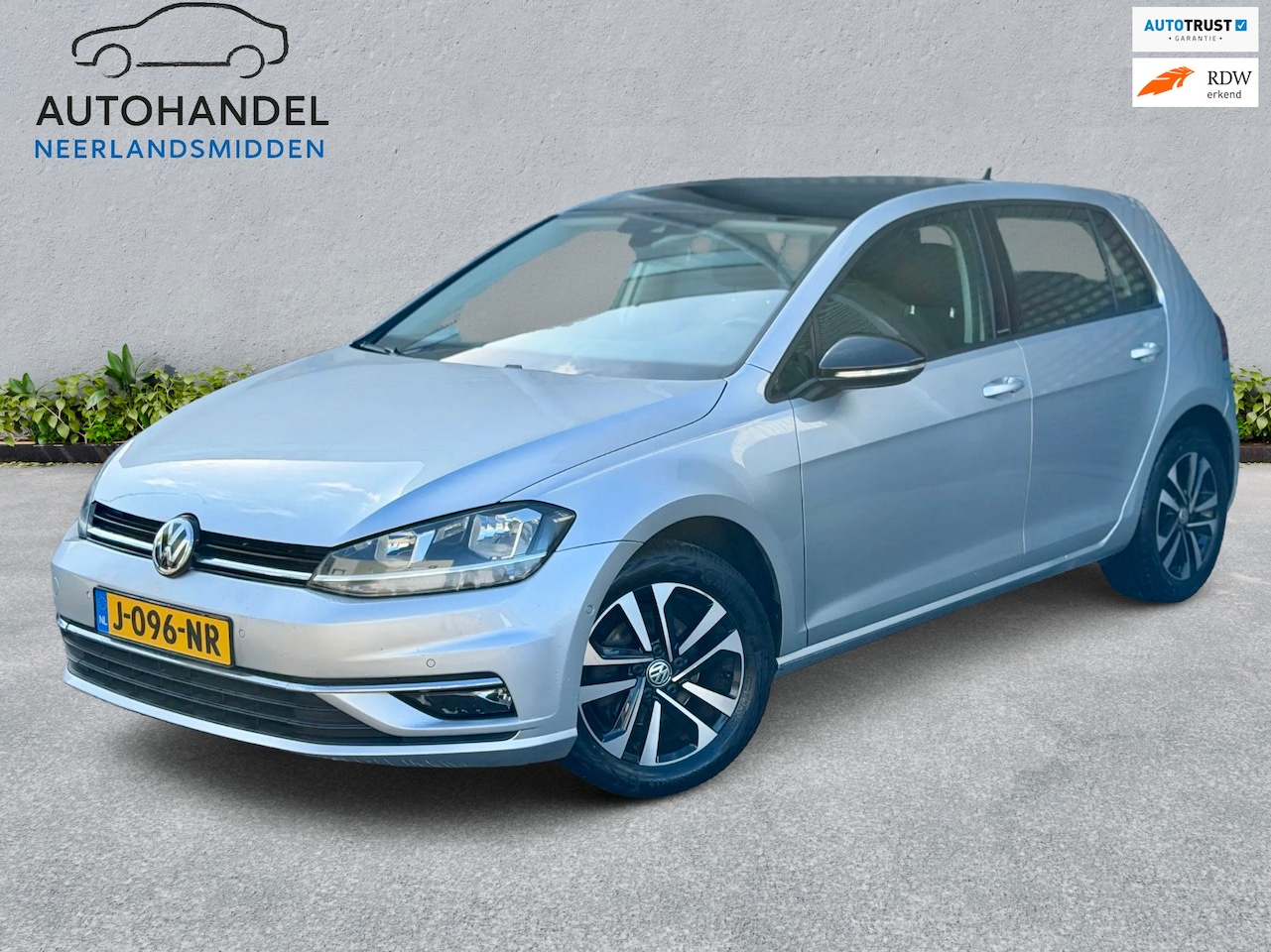 Volkswagen Golf - 1.0 TSI highline IQ drive camera pdc pano - AutoWereld.nl