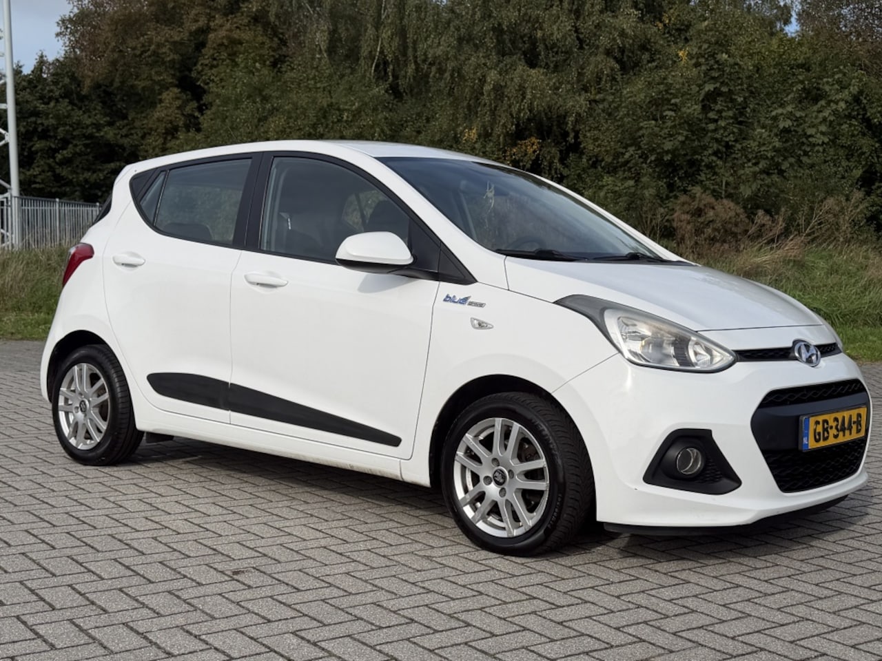 Hyundai i10 - 1.0i Airco Navi Cruise Start/Stop Apk:4-2027 - AutoWereld.nl