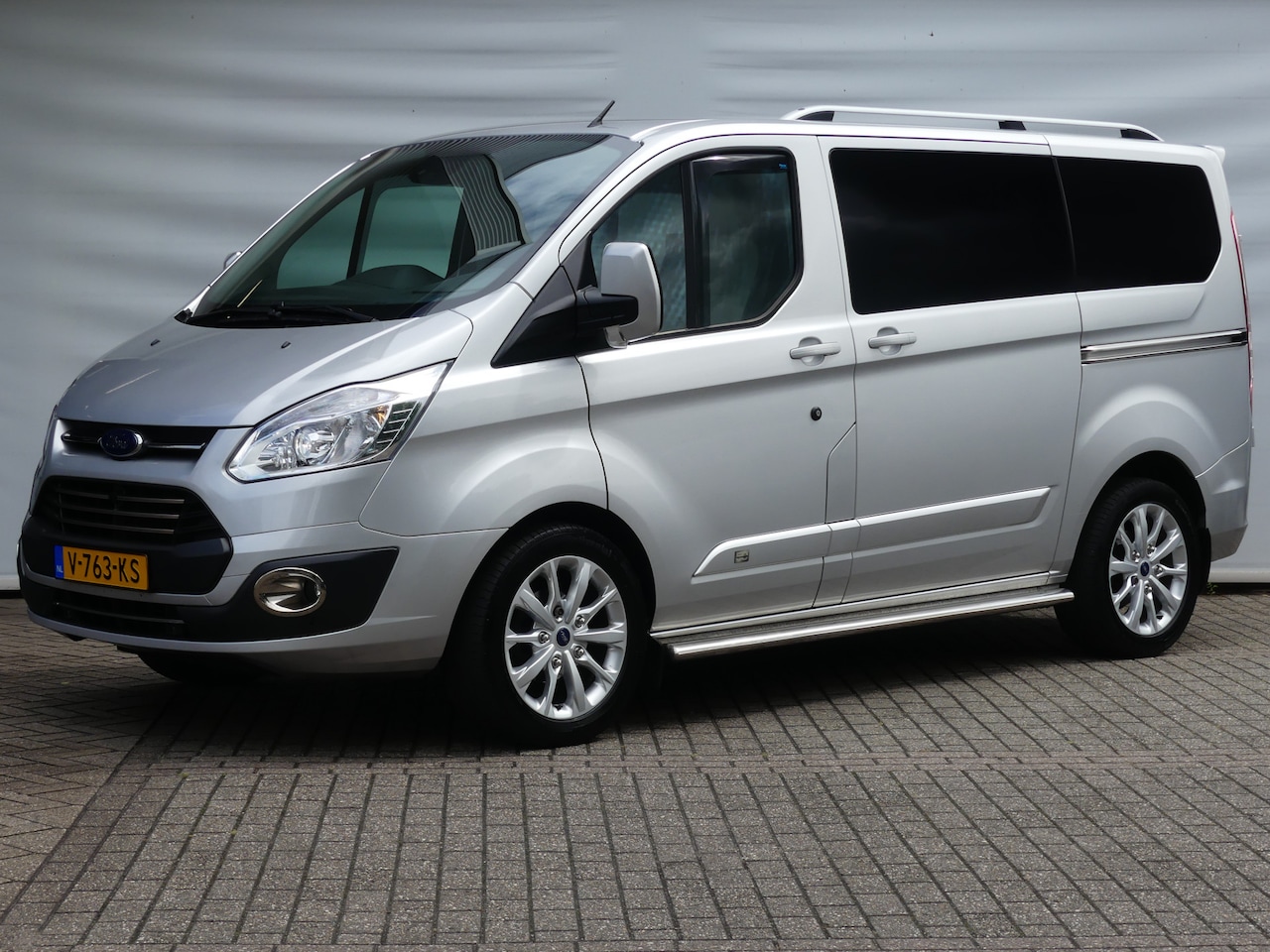 Ford Transit Custom - 270 2.0 TDCI L1H1 Anniversary Edition DC 190pk / BPM vrij / Marge - AutoWereld.nl