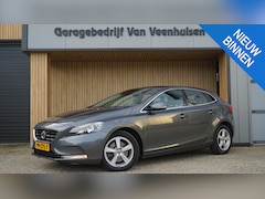 Volvo V40 - 1.6 T3 150pk Momentum Navi Virtual Cockpit 16inch LM Cruise Control *NL auto* Dealer o.h