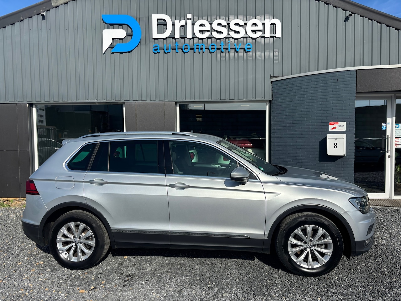 Volkswagen Tiguan - 1.5 TSI Comfortline Business | Navi | Clima | APK 11-2027 - AutoWereld.nl