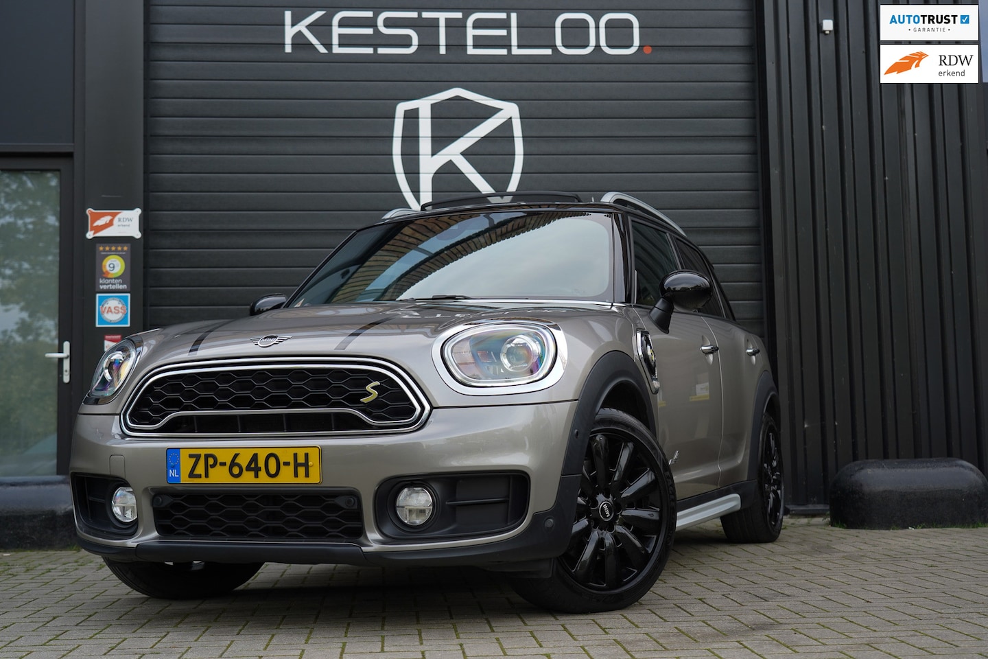 MINI Countryman - 1.5 Cooper S E ALL4 Chili LED/PANO/SFEER/CARPLAY/LEER/STOELVERW/VOORRUITVERW/ - AutoWereld.nl