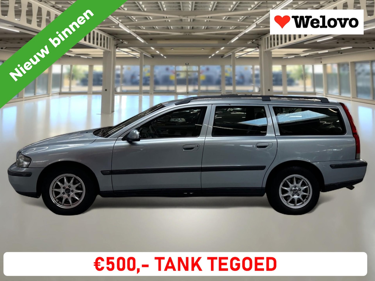 Volvo V70 - 2.4 Comfort Line Garantie, rijklaar, trekhaak, carkit.. - AutoWereld.nl