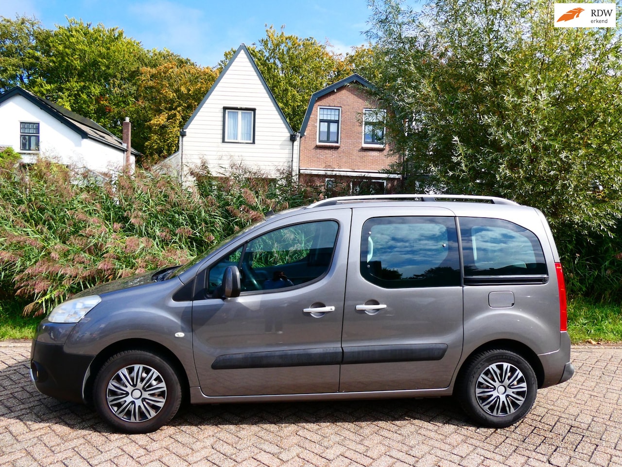 Peugeot Partner Tepee - 1.6 XR 98pk Airco Navi PDC Ruimte Historie - AutoWereld.nl
