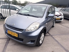 Daihatsu Sirion 2 - 1.0-12V Premium
