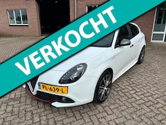 Alfa Romeo Giulietta - 1.4 Turbo MultiAir Super //Nieuwe APK