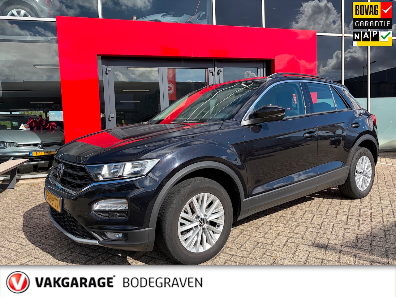 Volkswagen T-Roc - 1.0 TSI Style / carplay / trekhaak - AutoWereld.nl